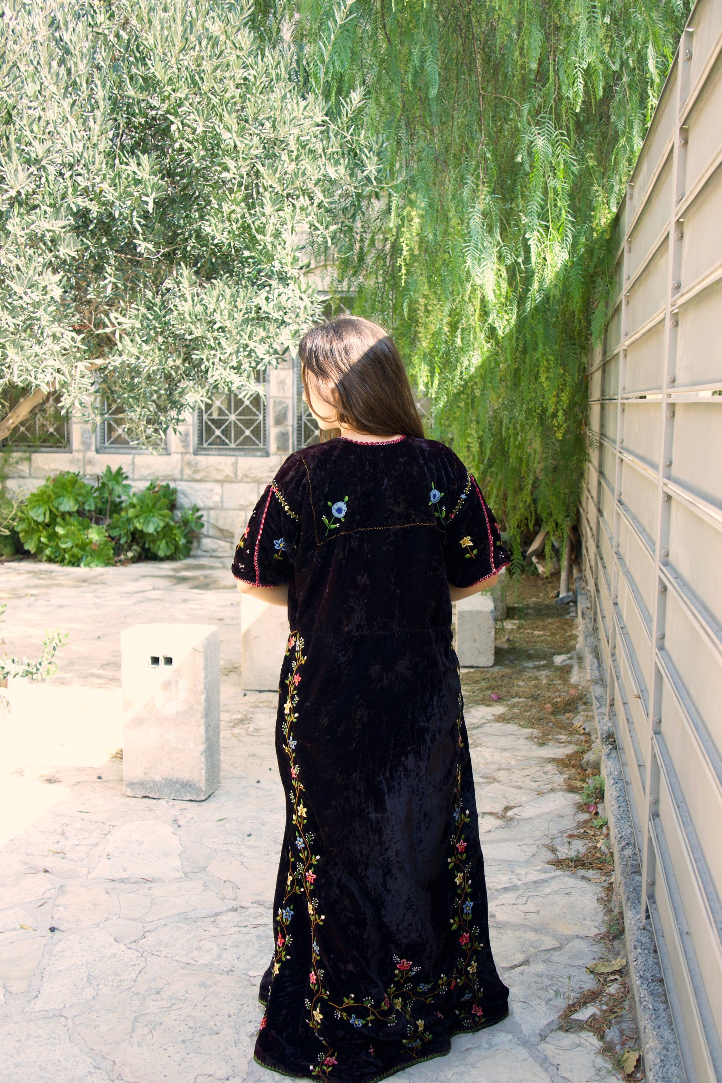 Vintage Velvet Thobe