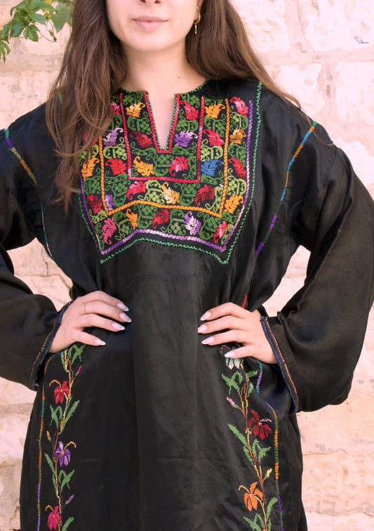 Vintage Palestinian Thobe