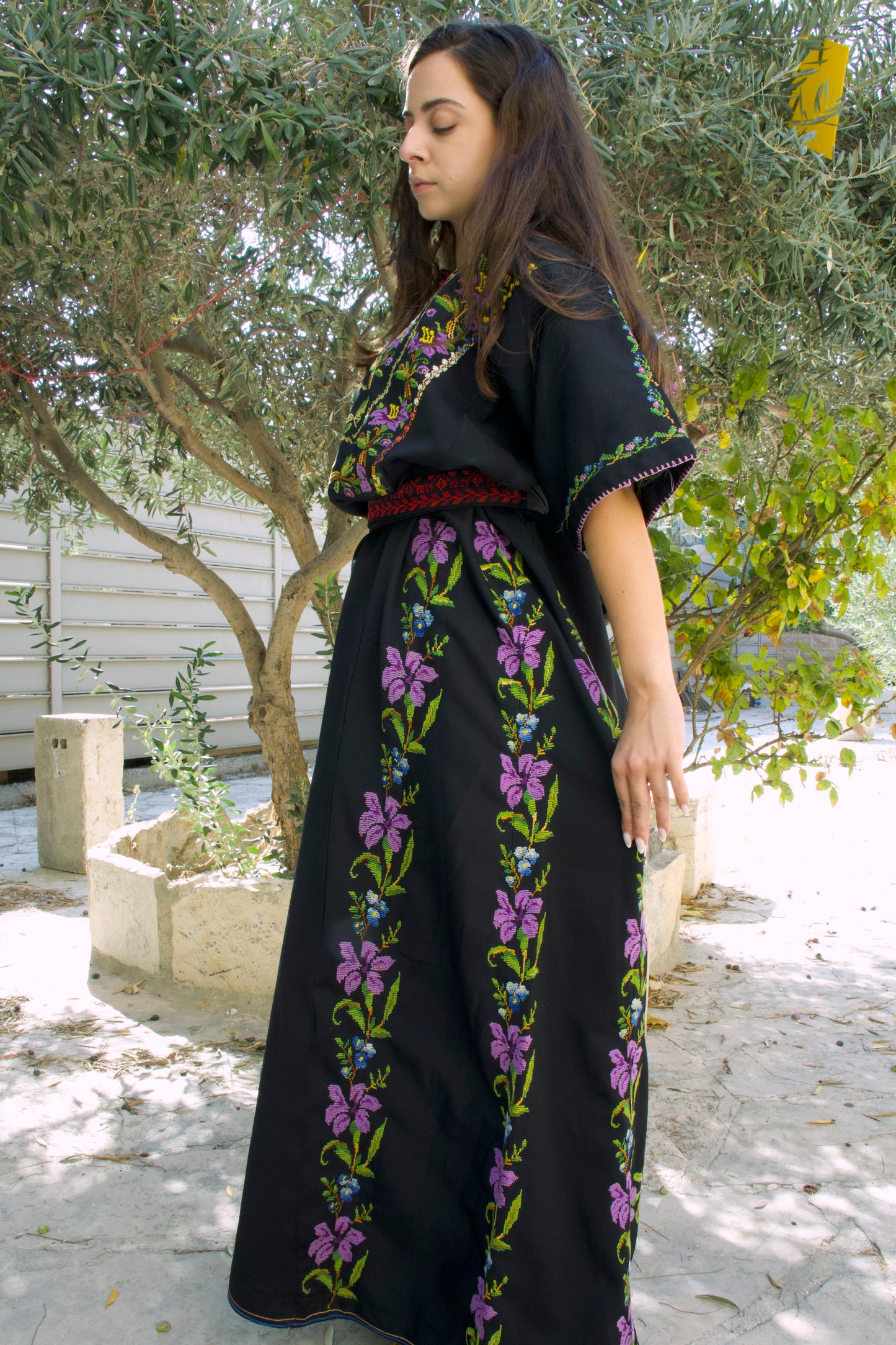 Vintage Hebron Thobe