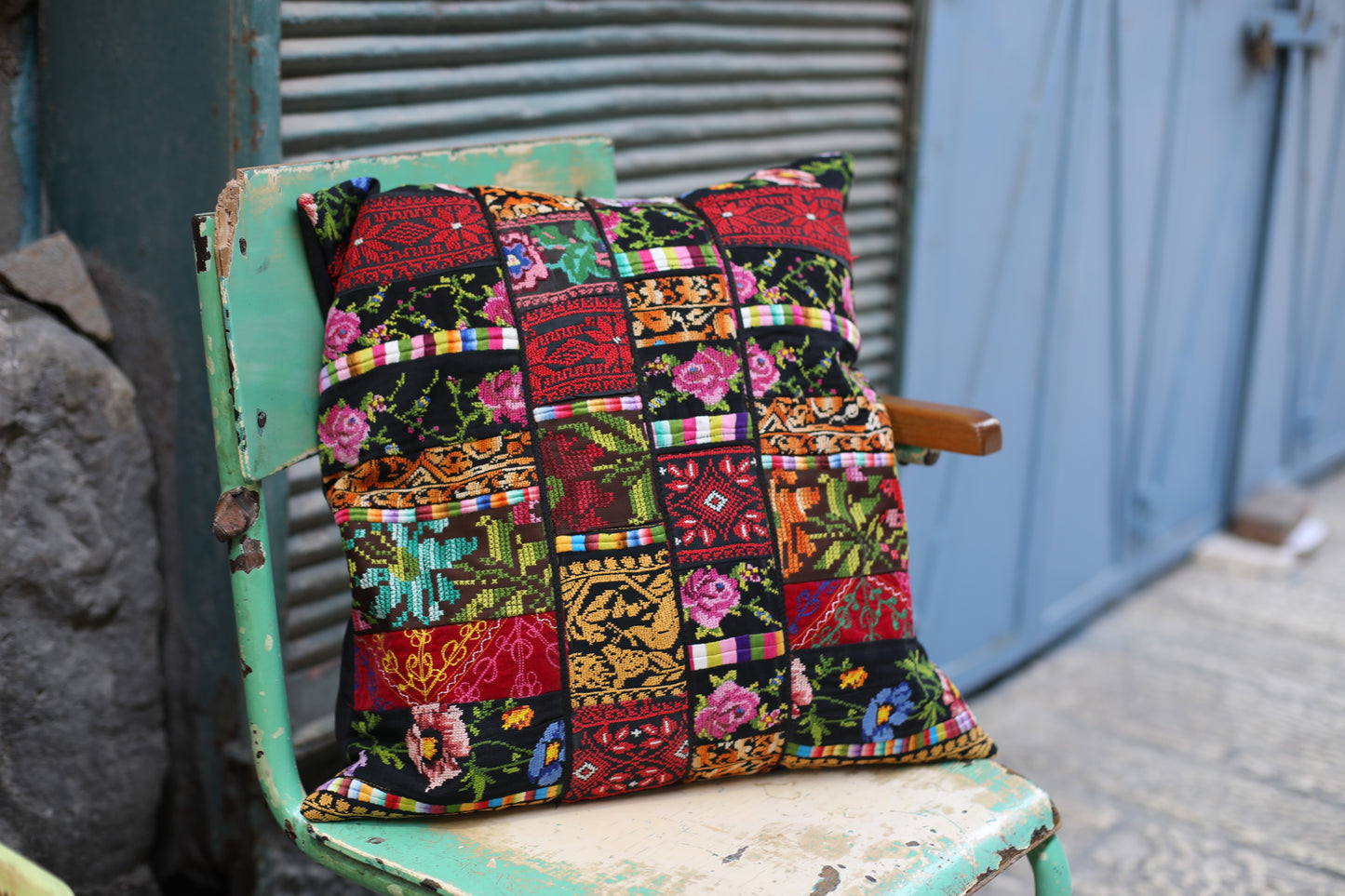 Tatreez Cushion Cover (50x50 cm)