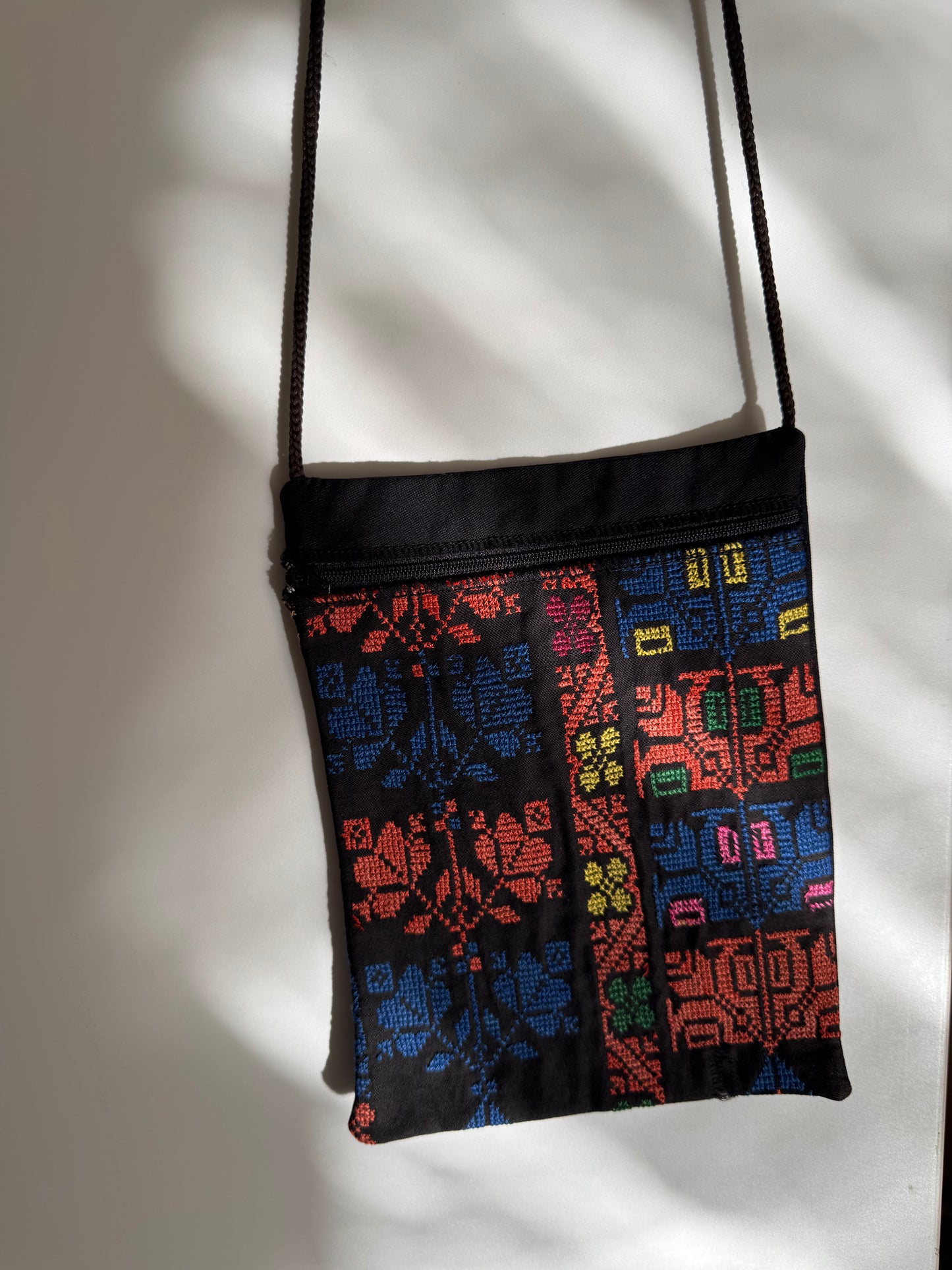 Bags with Geometric Patterns