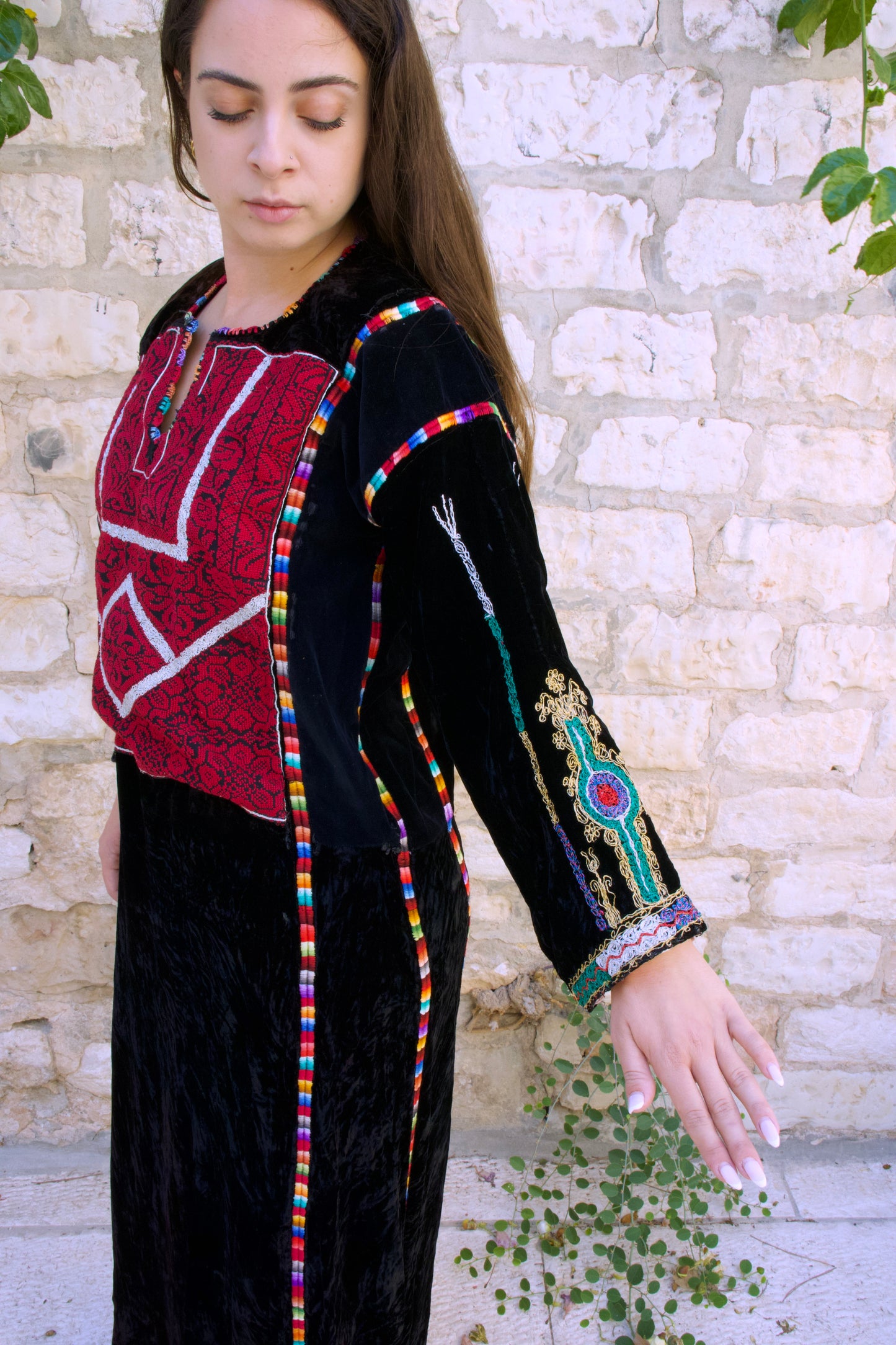 Vintage Velvet Thobe