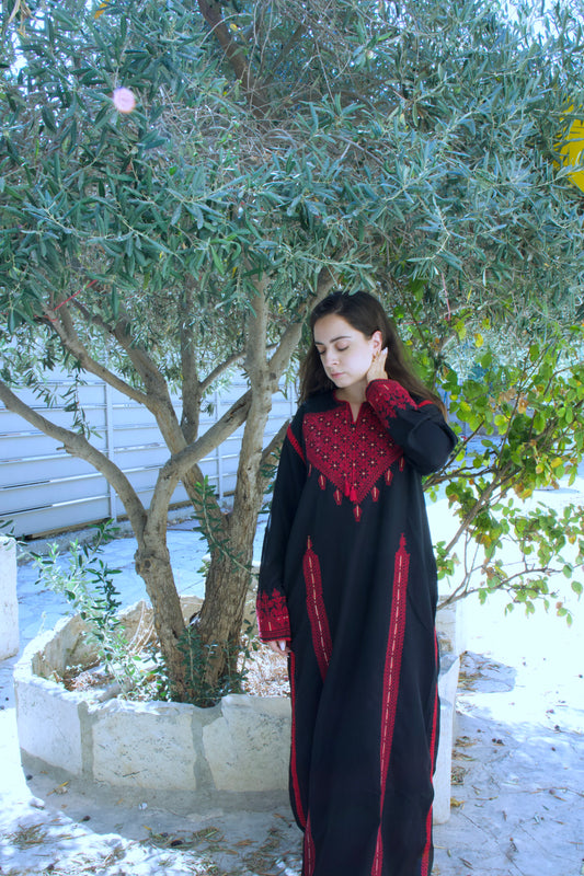 Vintage Palestinian Thobe