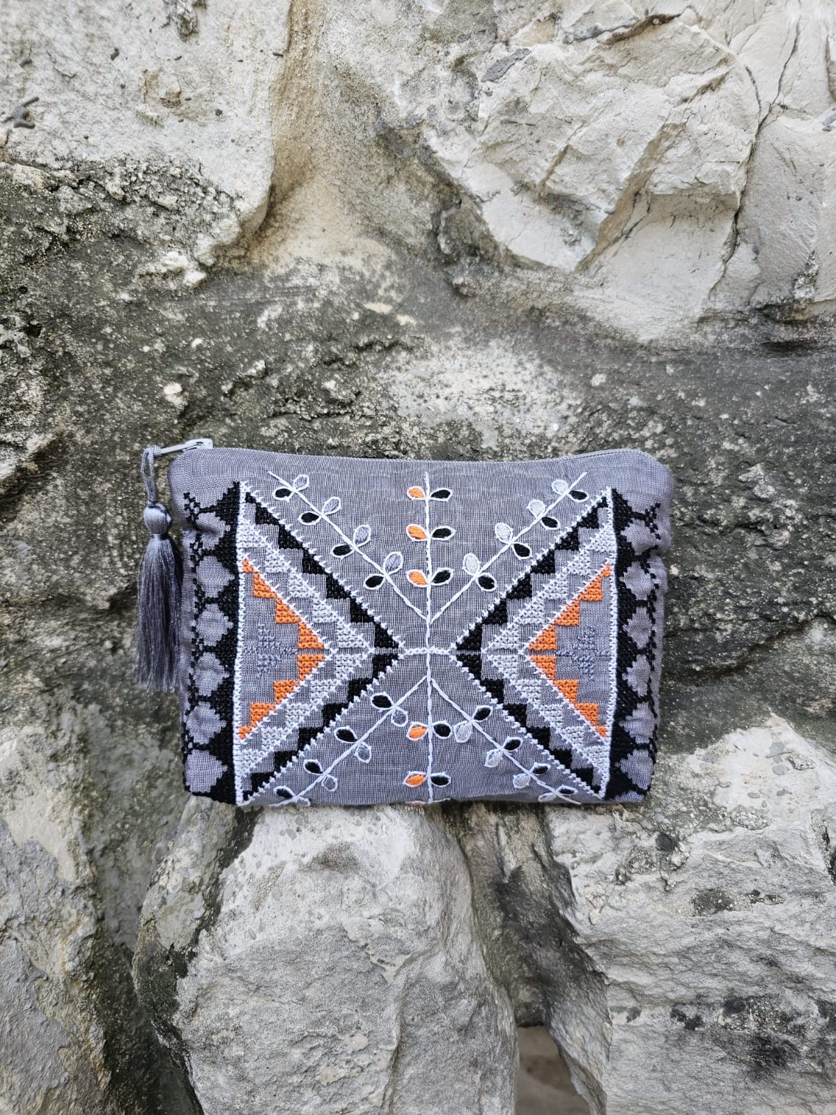 Hand-embroidered Tatreez Pouch