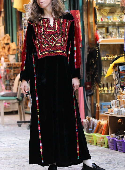 Vintage Thobe from Bethlehem | 1970s