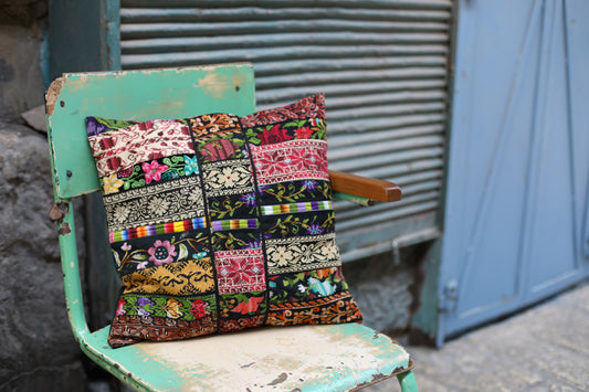 Tatreez Cushion Cover (40x40 cm)