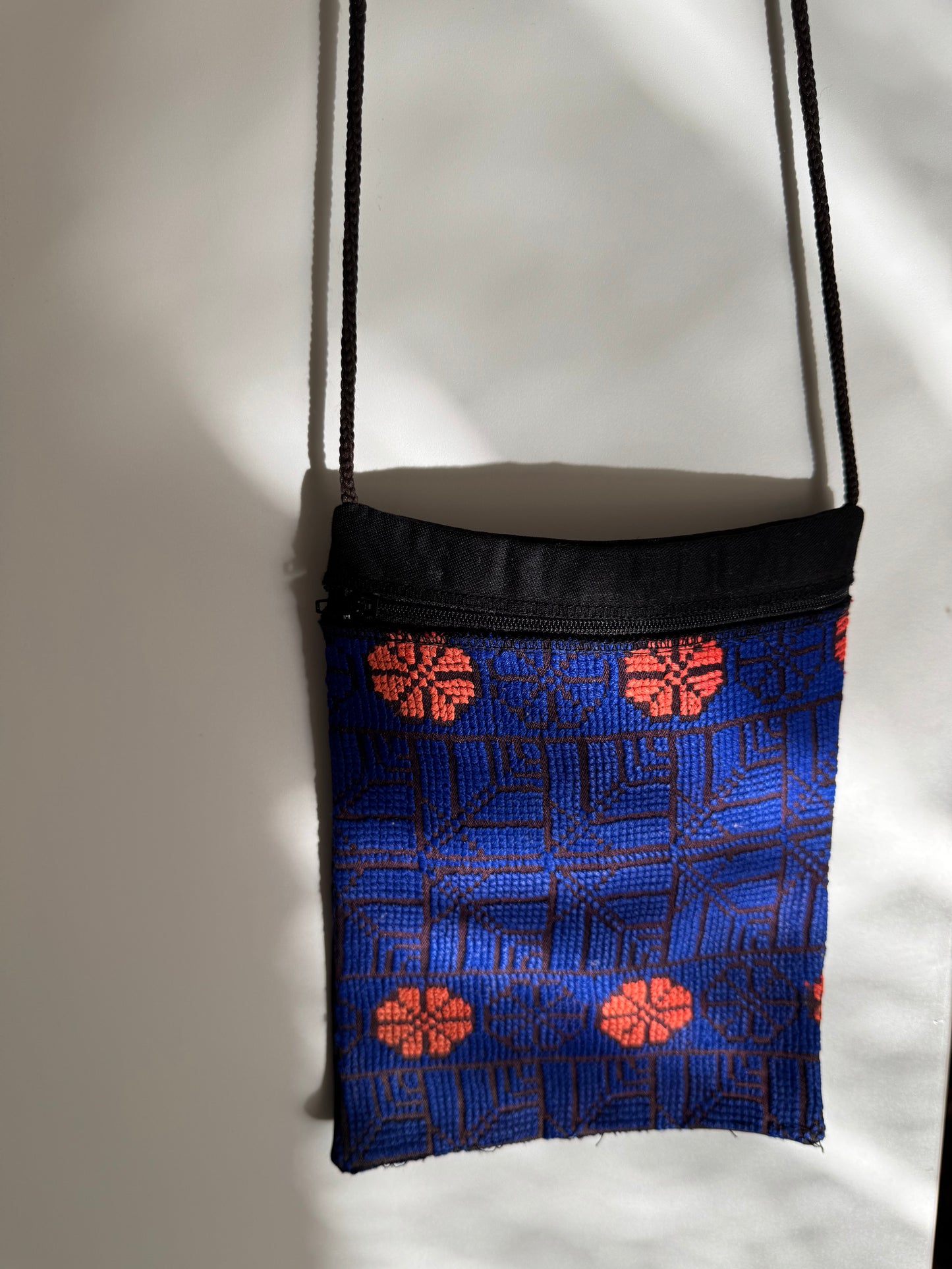 Bags with Geometric Patterns