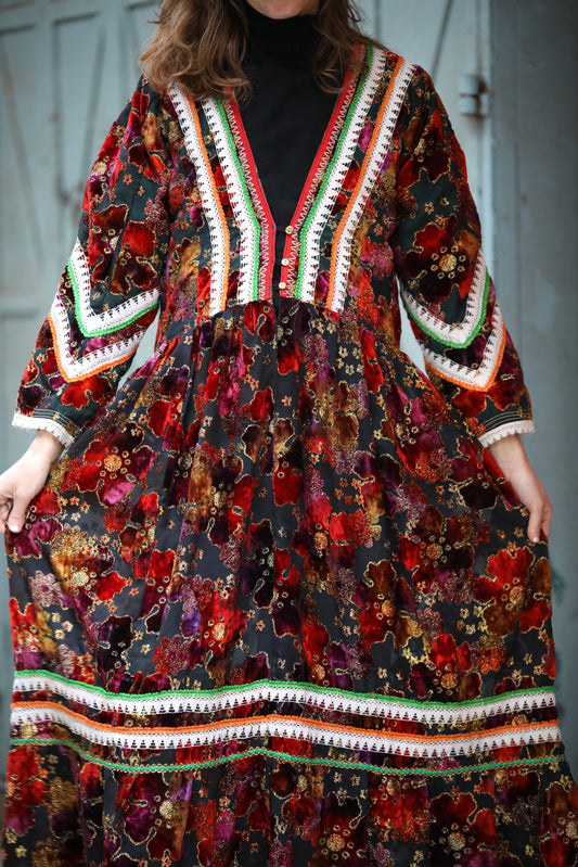 Vintage Palestinian Dress
