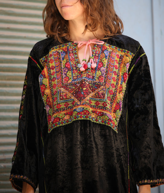 Vintage Velvet Thobe