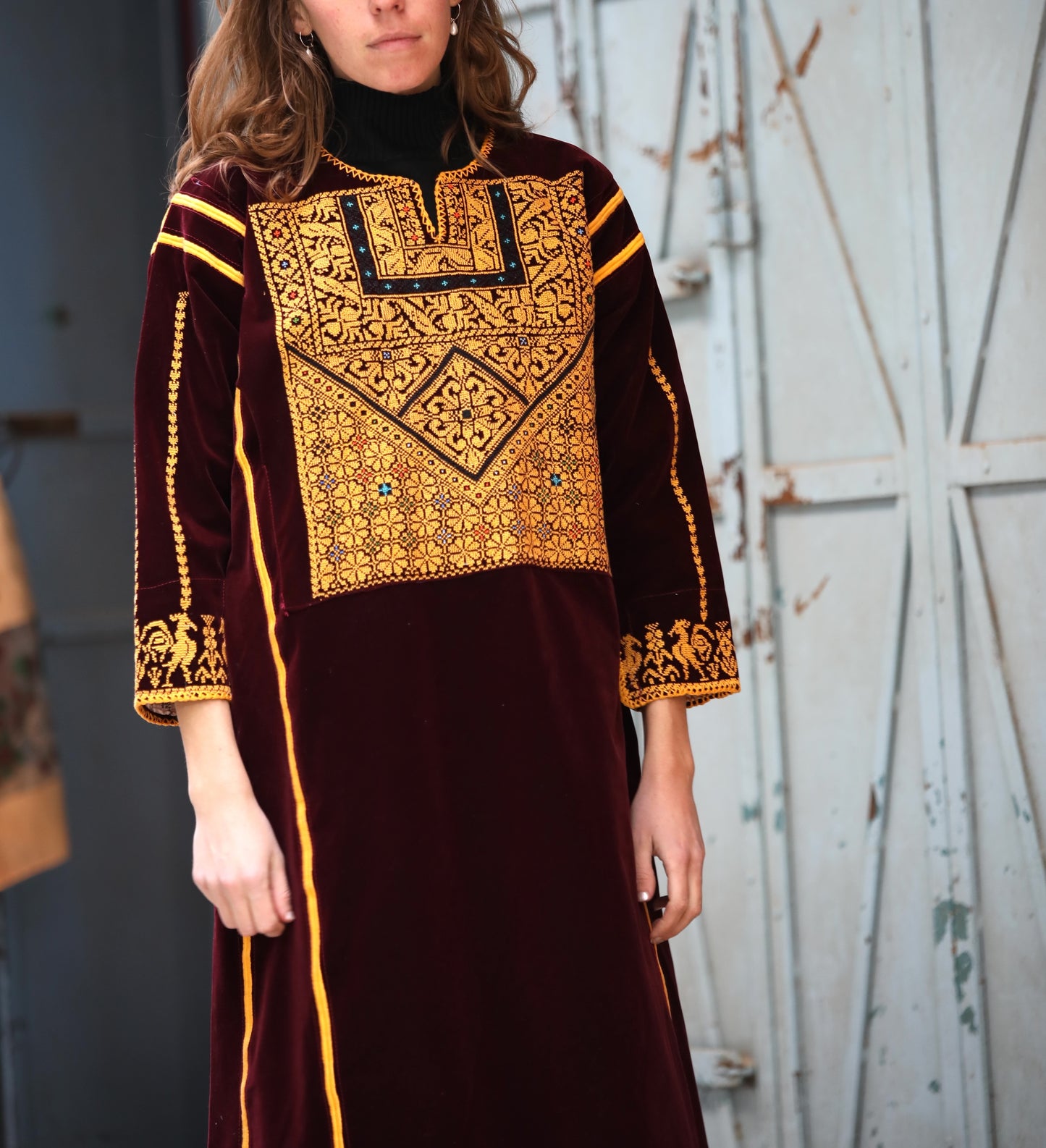 Vintage Velvet Thobe