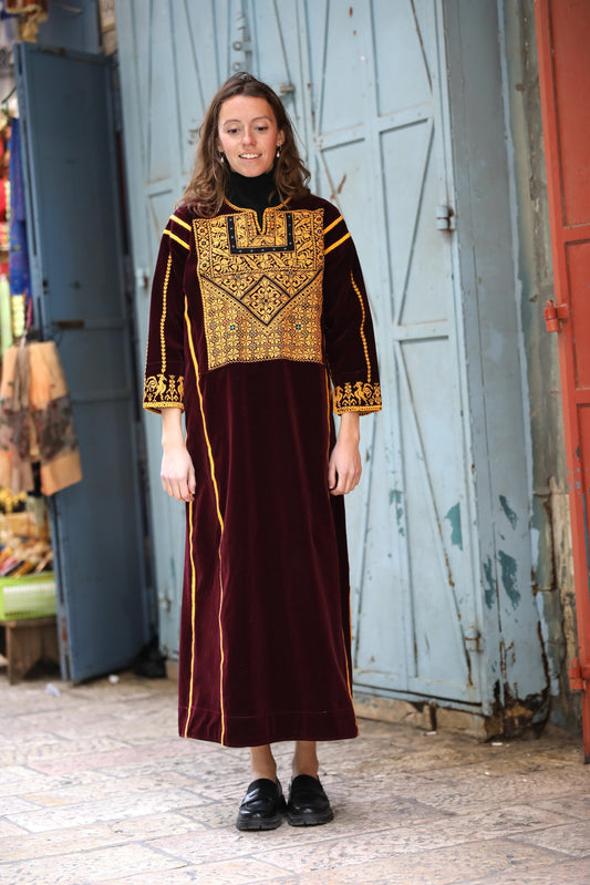 Vintage Velvet Thobe