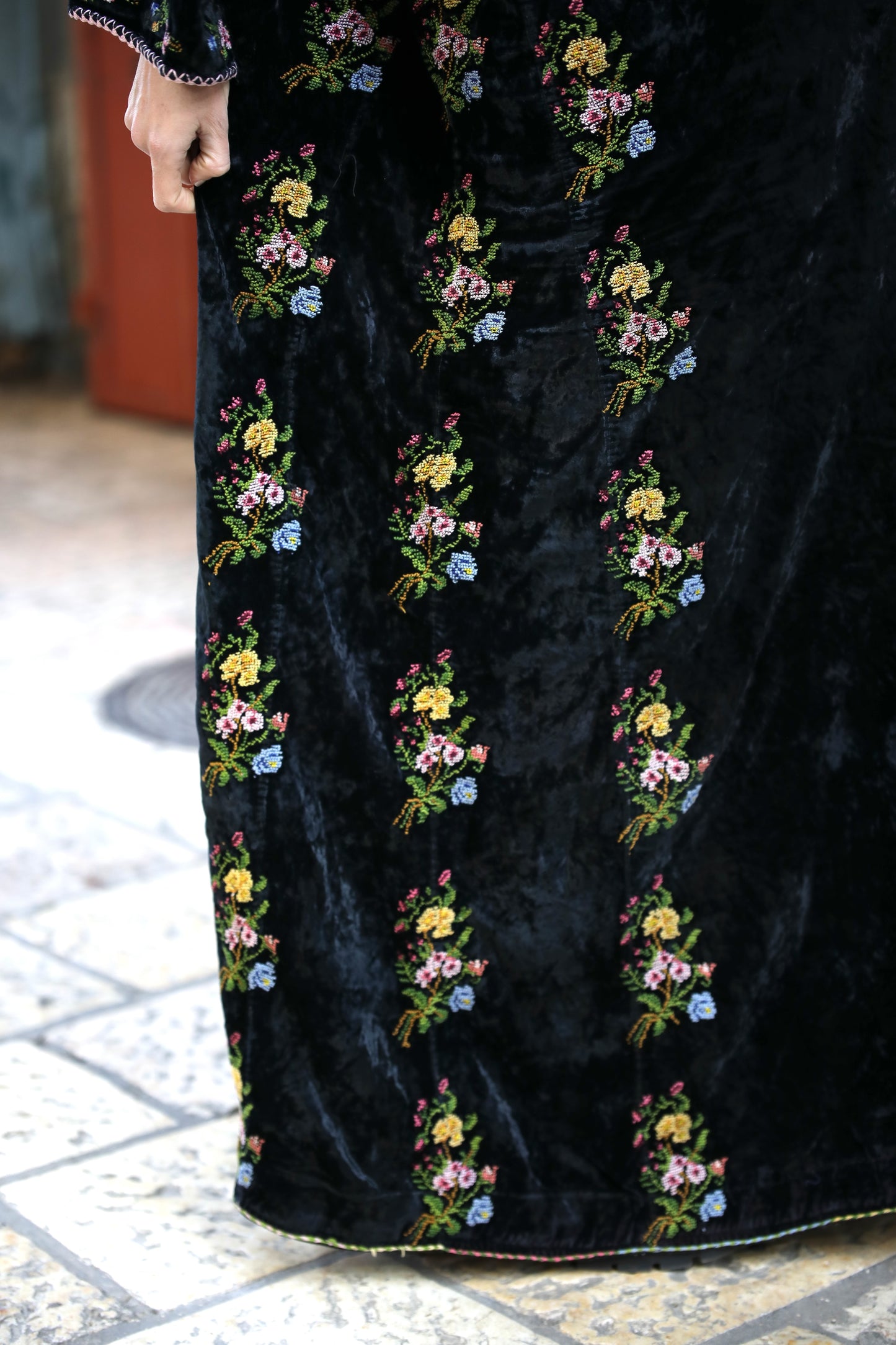 Vintage Velvet Thobe