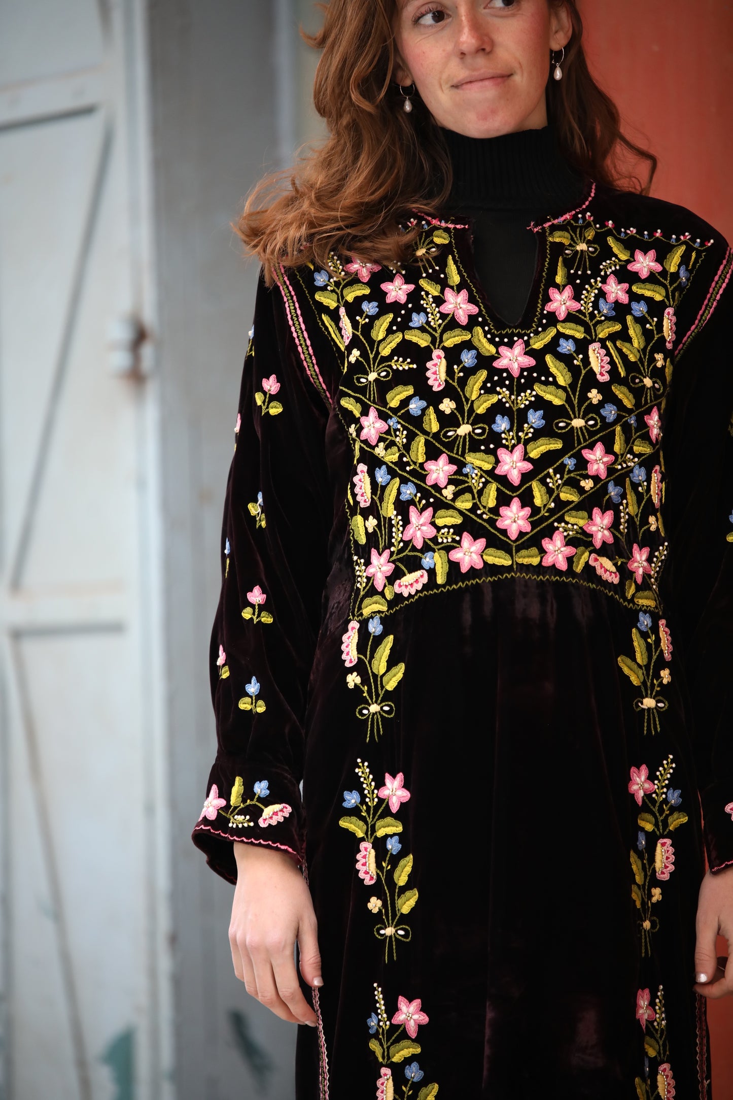 Vintage Velvet Thobe