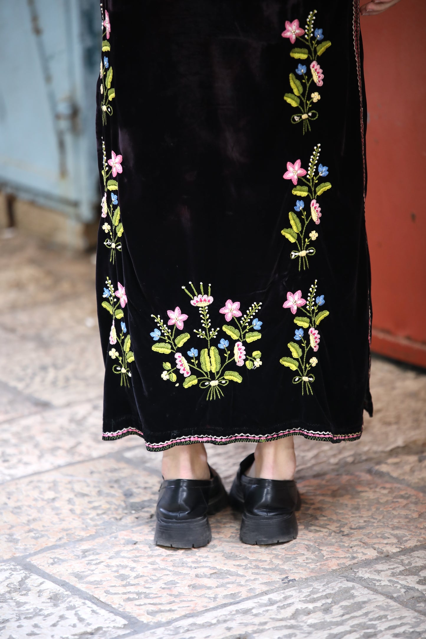 Vintage Velvet Thobe