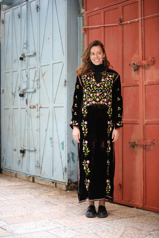 Vintage Velvet Thobe